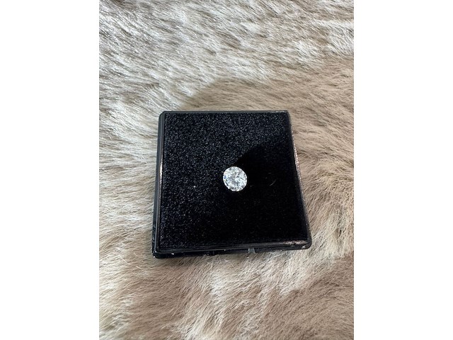 1.01 karaat diamant (gecertificeerd) - afbeelding 1 van  9