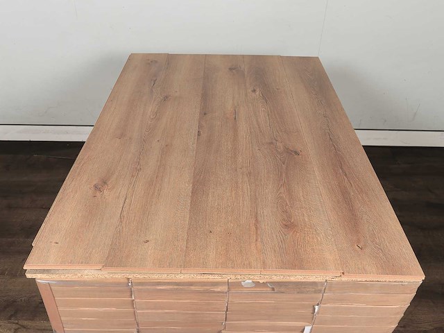 102 m2 laminaat plank watervast - 1383 x 193 x 10 mm - afbeelding 3 van  4