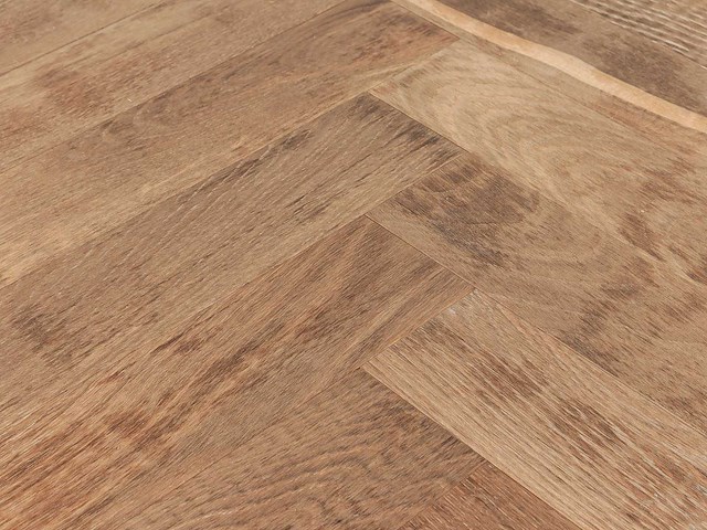 102 m2 parket eiken visgraat mutliplank - 540 x 90 x 14 mm - afbeelding 1 van  4
