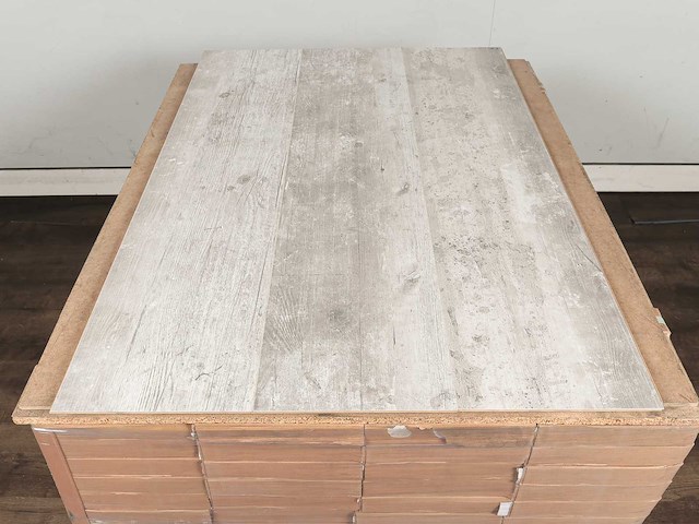 103 m2 laminaat plank - 1285 x 280 x 8 mm - afbeelding 1 van  2