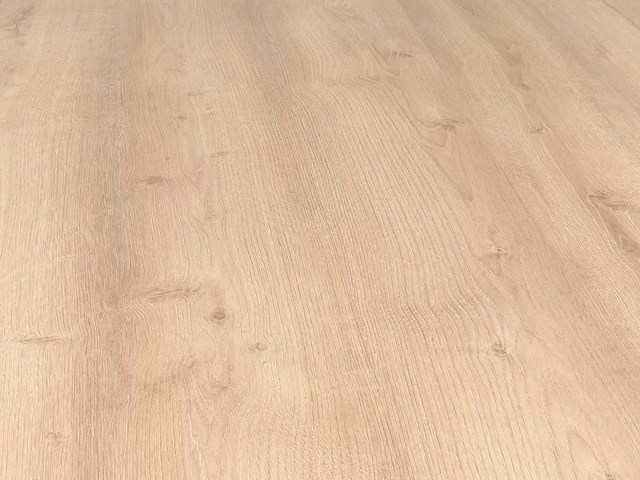 103 m2 laminaat plank met filt onderlaag - 1383 x 193 x 9 mm - afbeelding 1 van  4