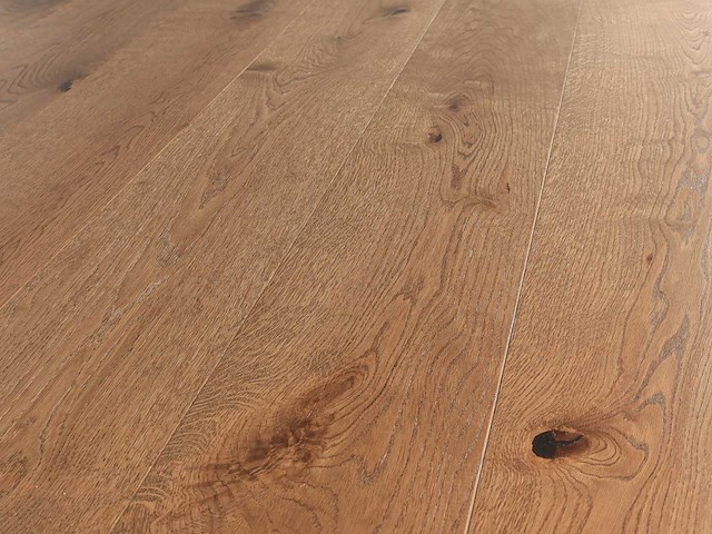 103 m2 parket eiken xl mutliplank - 1800 x 180 x 14 mm - afbeelding 1 van  4