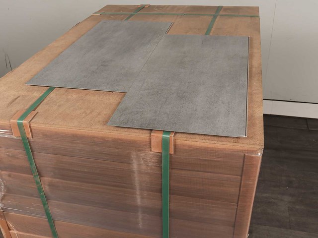 104 m2 pvc-click tegel - 638 x 310 x 4,5 mm - afbeelding 4 van  4