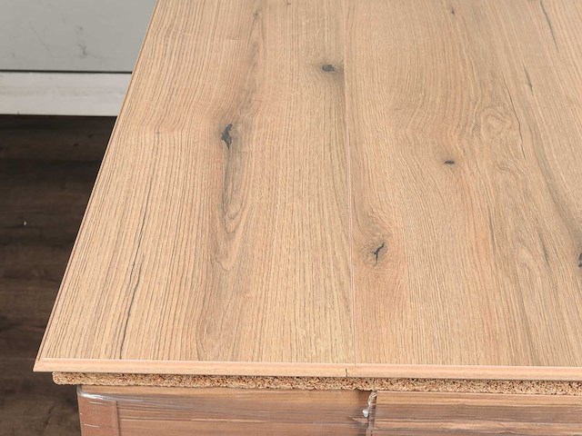 105 m2 laminaat plank - 1383 x 244 x 8 mm - afbeelding 2 van  3