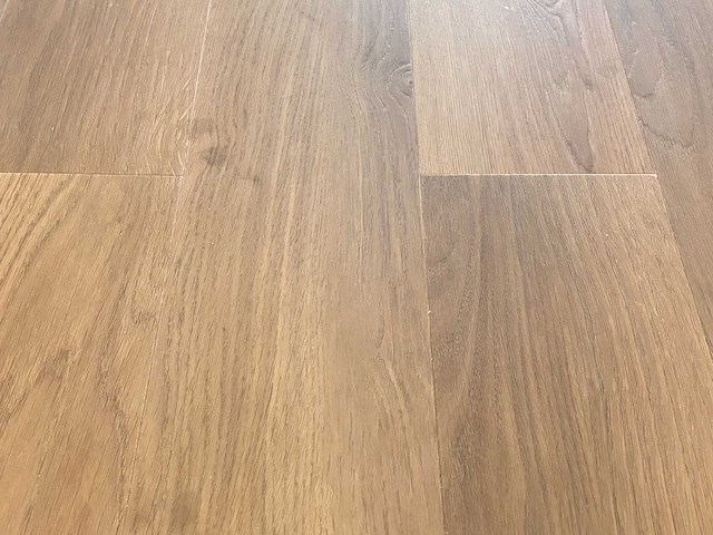 105 m2 pvc spc click plank - 520 x 150 x 4 mm - afbeelding 1 van  3