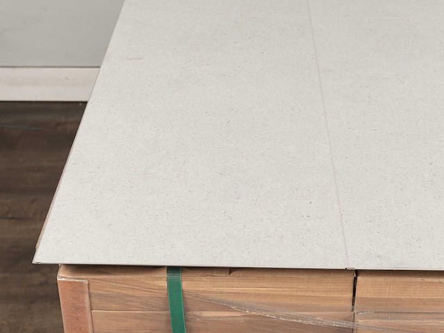 106 m2 pvc click tegel - 1300 x 320 x 4,5 mm - afbeelding 2 van  4