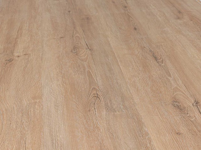 107 m2 pvc spc click plank met xps onderlaag - 1220 x 228 x 4+1 mm - afbeelding 1 van  2