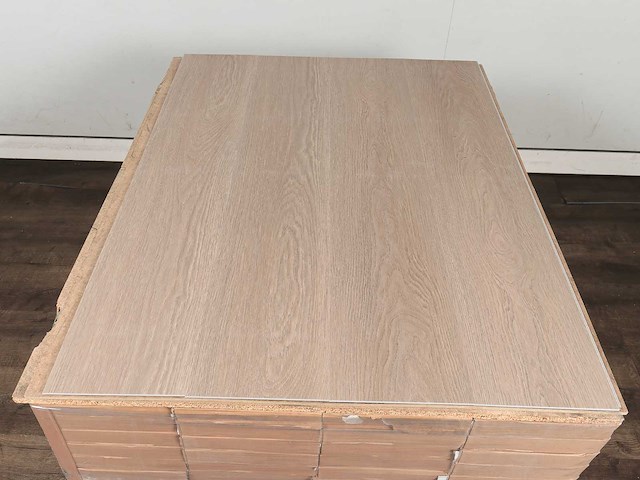 107 m2 pvc spc click plank met xps onderlaag - 1220 x 228 x 4+1 mm - afbeelding 1 van  1