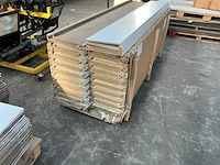 108 vensterbanken wit gespoten - afbeelding 2 van  3