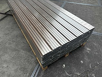 108x rhombus teak/bruin gevelbekleding composiet incl. montagebeugels - 280 cm lang - afbeelding 4 van  5