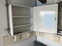 10ft - geisoleerde labotorium - container 10ft met keukenblok en groepenkast - afbeelding 1 van  9
