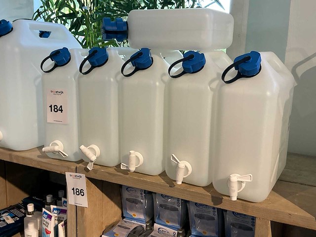 10l jerrycan met tap (5x) - afbeelding 1 van  4