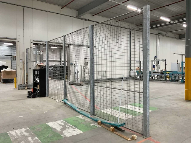 10m gegalvaniseerd hekwerk - afbeelding 1 van  3