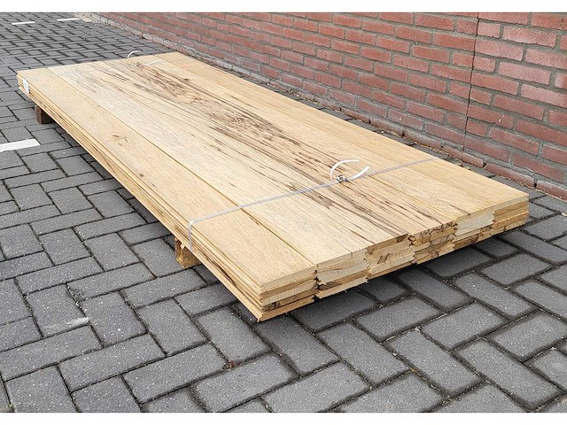 10m2 afrikaans eiken 18 x 140 mm vloerdelen, lengte 240cm ( 30x ) - afbeelding 4 van  4