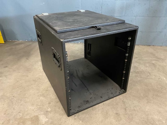10u 19-inch rack met klepdeksel - afbeelding 1 van  2