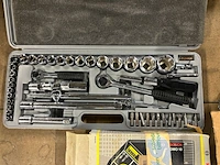 10x gereedschap en bouwmaterialen - afbeelding 2 van  7
