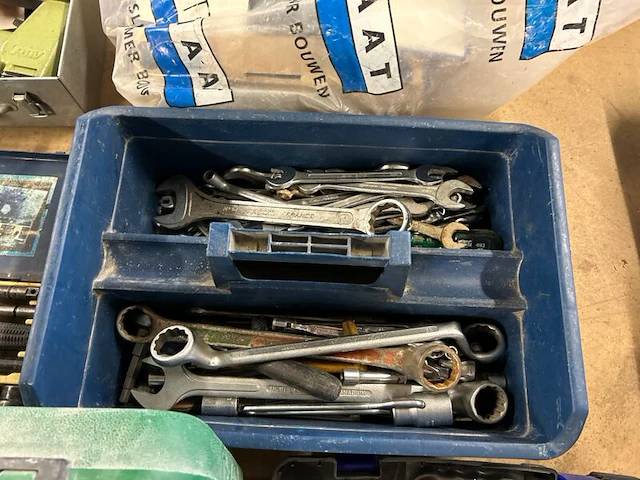 10x gereedschap en bouwmaterialen - afbeelding 6 van  7