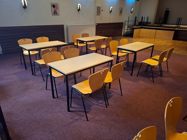 10x kantinetafel met 32 stoelen - afbeelding 3 van  6