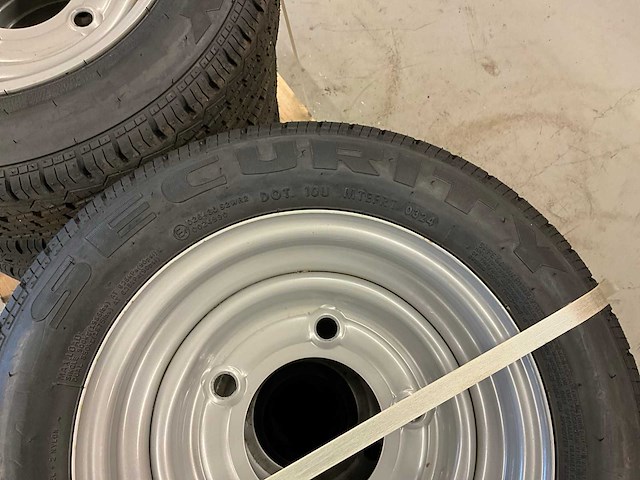 10x ongebruikt security 155/70r12c aanhanger wiel ifor williams - afbeelding 3 van  10