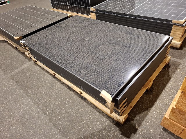 10x zonnepaneel longi, lr5-54hpb-405m - afbeelding 2 van  3