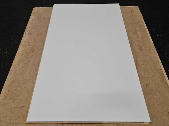 11 m2 laminaat hoogglans xl tegel - 1220 x 610 x 8 mm - afbeelding 2 van  2