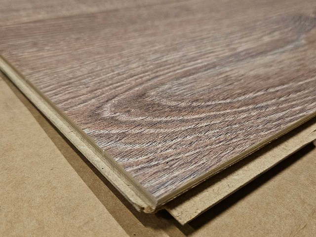 11 m2 laminaat plank - 1200 x 191 x 8 mm - afbeelding 2 van  3