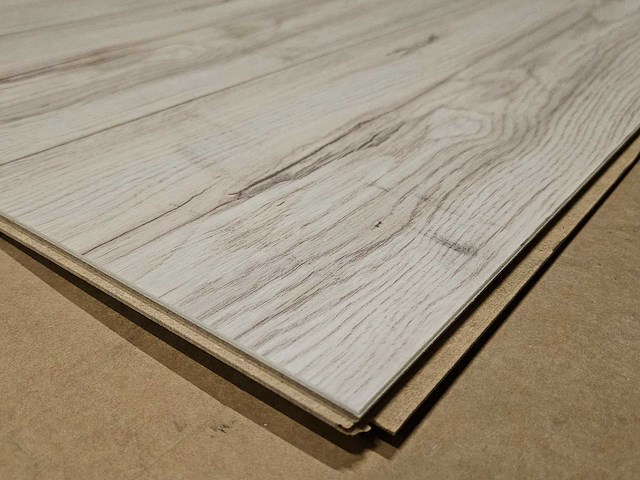 11 m2 laminaat plank - 1200 x 191 x 8 mm - afbeelding 1 van  1