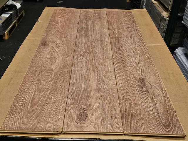 11 m2 laminaat plank - 1200 x 191 x 8 mm - afbeelding 2 van  2