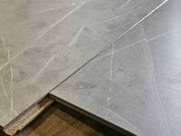 11 m2 laminaat tegel - 635 x 327 x 8 mm - afbeelding 2 van  2