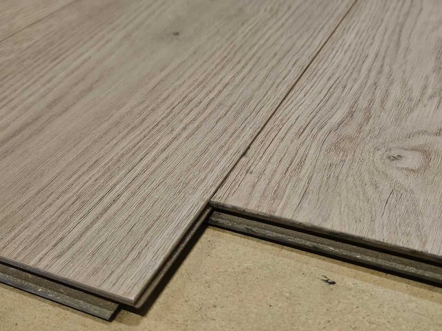 11 m2 laminaat watervast plank - 1383 x 193 x 10 mm - afbeelding 2 van  3