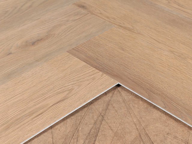 111 m2 pvc spc click vinyl visgraat - 750 x 150 x 4+1 mm met xps onderlaag - afbeelding 2 van  4