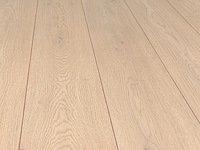 112 m2 laminaat plank - 1383 x 193 x 8 mm - afbeelding 1 van  4
