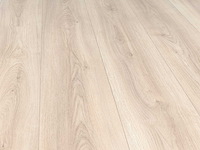 112 m2 laminaat plank watervast - 1383 x 193 x 8 mm - afbeelding 1 van  4