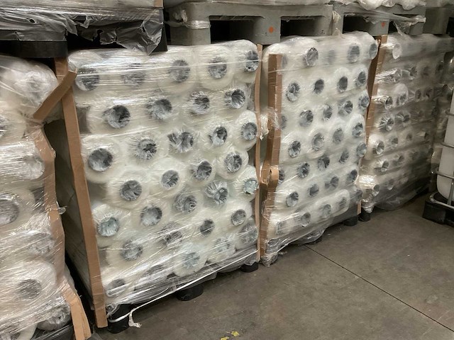 115/2x55x170cm rol á 100 stuks ldpe hoezen (180x) - afbeelding 1 van  2