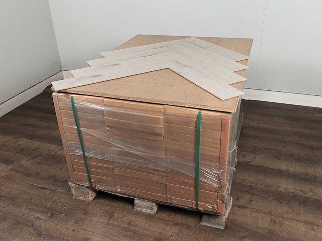 116 m2 laminaat visgraat - 665 x 133 x 8 mm - afbeelding 4 van  4