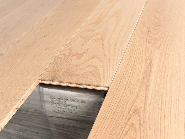 116 m2 parket eiken xl mutliplank - 2200 x 180 x 15 mm - afbeelding 1 van  2