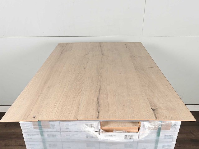 117 m2 laminaat plank - 1383 x 193 x 8 mm - afbeelding 3 van  4