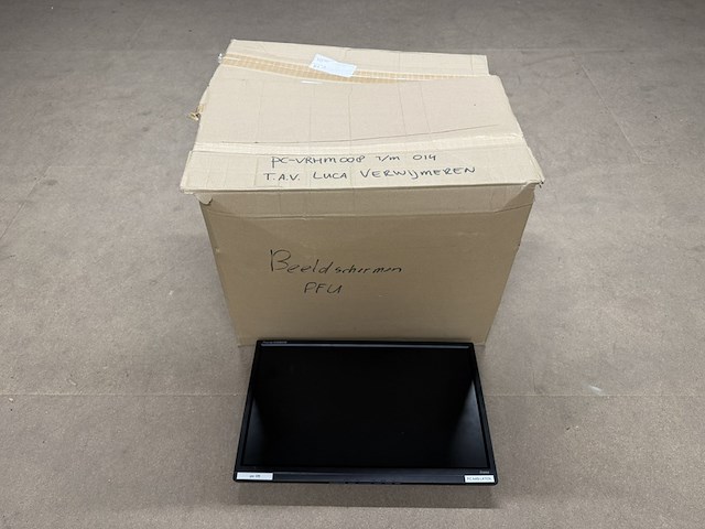 11x beeldschermen / monitoren, diverse merken en types o.a. iiyama - afbeelding 1 van  15