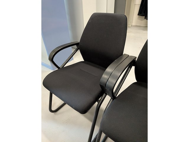 11x diverse kantoorstoel - afbeelding 8 van  16