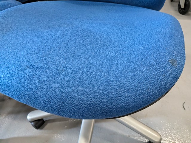 11x diverse kantoorstoel - afbeelding 15 van  16