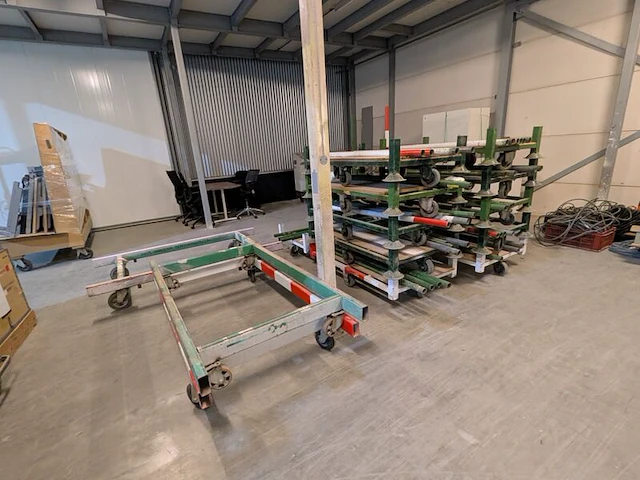 11x magazijnwagen - afbeelding 1 van  7