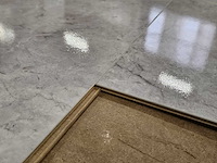 12 m2 laminaat tegel - 810 x 400 x 8 mm - afbeelding 2 van  3