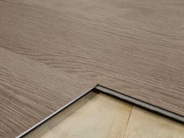 12 m2 pvc spc click visgraat - 750 x 150 x 5 mm - afbeelding 2 van  3