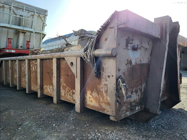 12 m3 container met automatische deur en handmatige zeil - afbeelding 1 van  6