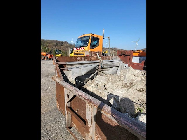 12 m3 container met automatische deur en handmatige zeil - afbeelding 4 van  6