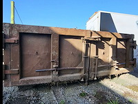 12 m3 container met automatische deur en handmatige zeil - afbeelding 6 van  6