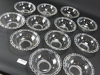 12 nestbare schalen met tandranden - afbeelding 3 van  5