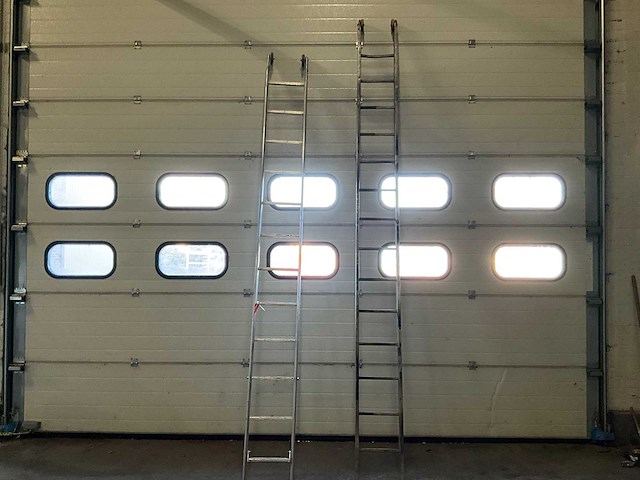 12-trede en 14-trede ladder (2x) - afbeelding 1 van  3