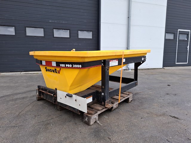12-volt gedragen zoutstrooier, snowex, sp-3000, 2013 - afbeelding 1 van  13