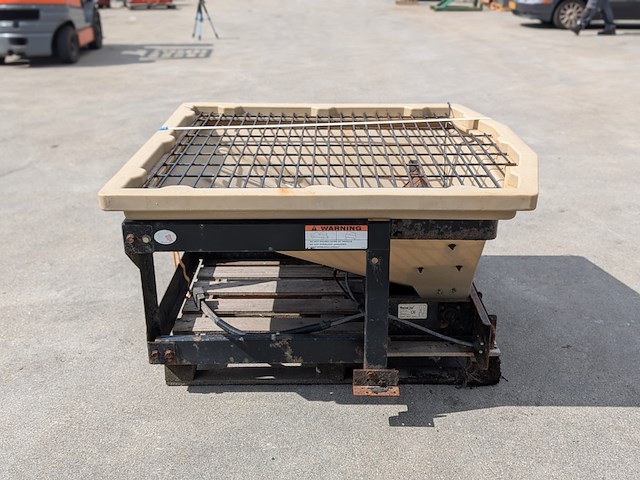 12-volt gedragen zoutstrooier, snowex, sp-3000 - afbeelding 7 van  11